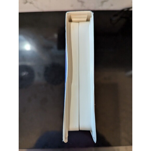 DON BLUTH THUMBELINA JODI BENSON ARIEL CHARO VHS 1994 CLAMSHELL - Picture 6 of 10